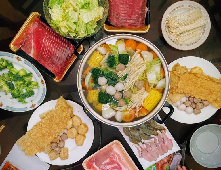 Joyful House - Sharing Plates in Chinese Culture - Hotpot